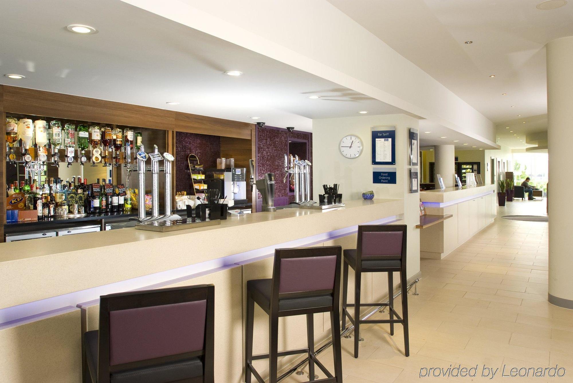 Holiday Inn Express London Greenwich By Ihg Restaurant photo